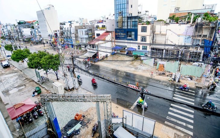 Khu vực được giải tỏa để xây dựng nhà ga S6 Phạm Văn Hai của tuyến metro Bến Thành - Tham Lương đoạn qua quận Tân Bình, TP.HCM  - Ảnh: QUANG ĐỊNH